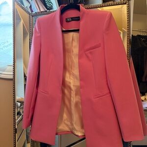 Zara XS structured pink blazer never worn